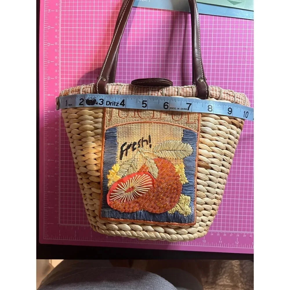 Juiciful Wicker Handbag - Picture 2 of 10